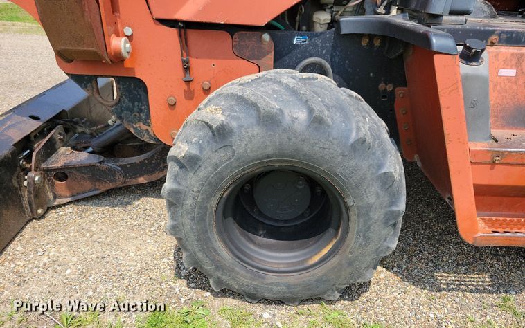 image for item JO9145 2002 Ditch Witch RT70H  trencher