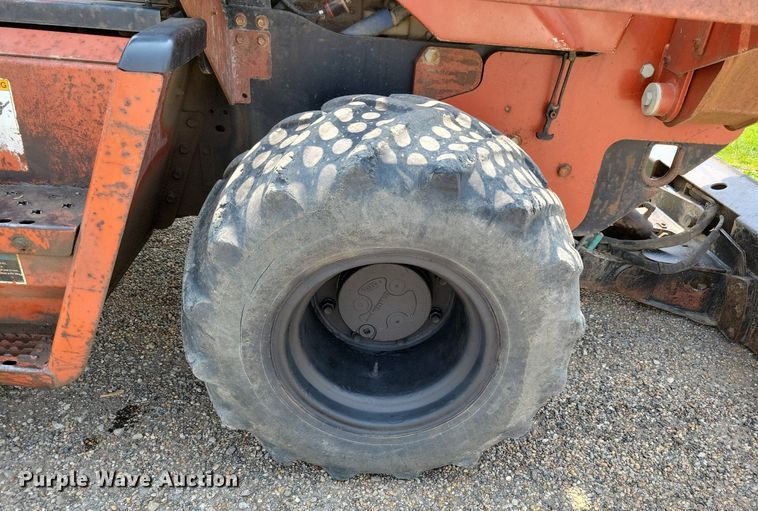 image for item JO9145 2002 Ditch Witch RT70H  trencher