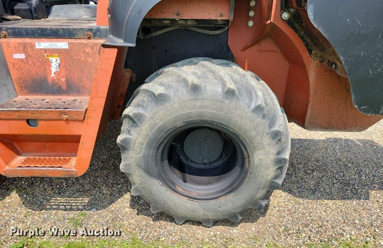 image for item JO9145 2002 Ditch Witch RT70H  trencher