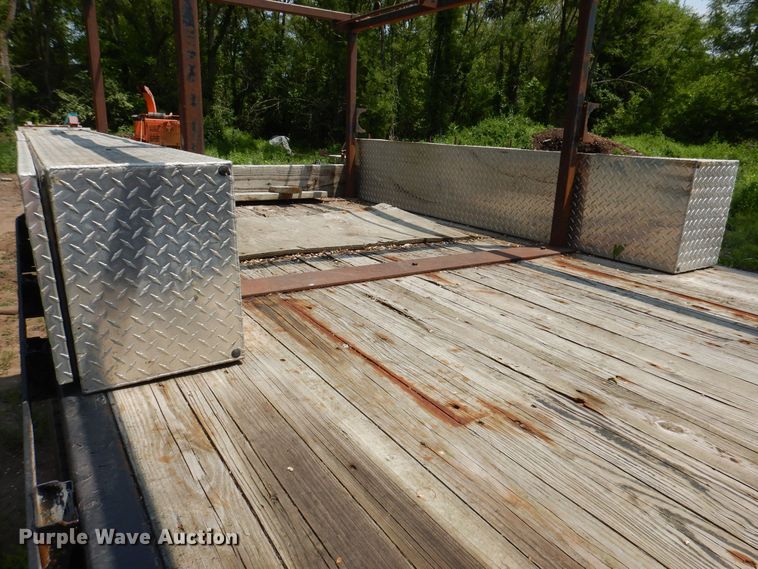 image for item JO9155 2008 Dodge Ram 5500  Quad Cab flatbed truck