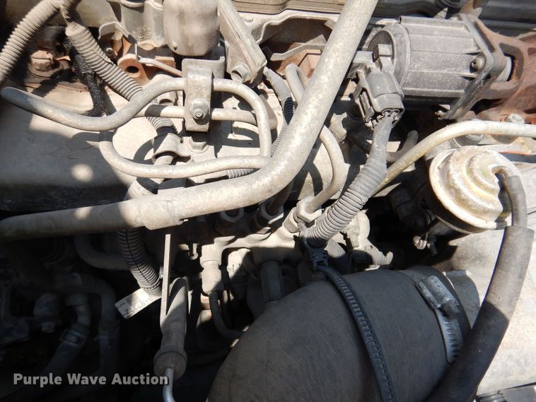 image for item JO9156 2005 GMC W4500  flatbed truck