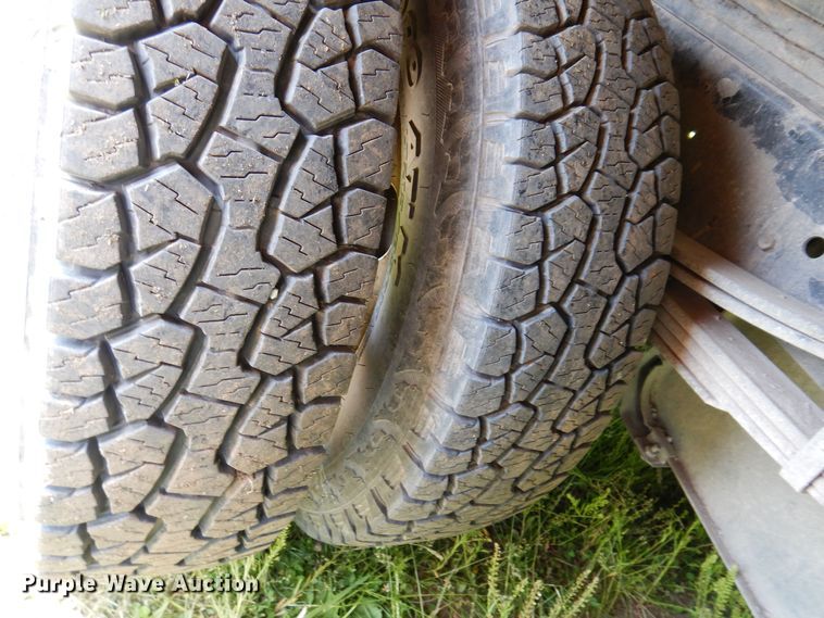 image for item JO9156 2005 GMC W4500  flatbed truck