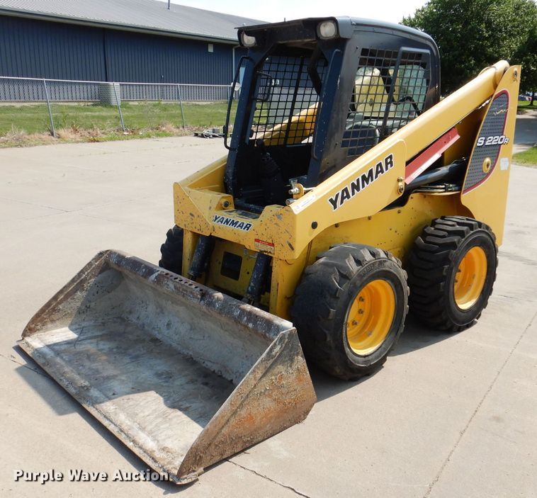 image for item JO9158 2012 Yanmar S220R  skid steer loader