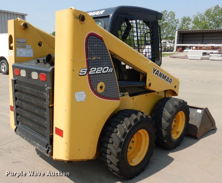 image for item JO9158 2012 Yanmar S220R  skid steer loader