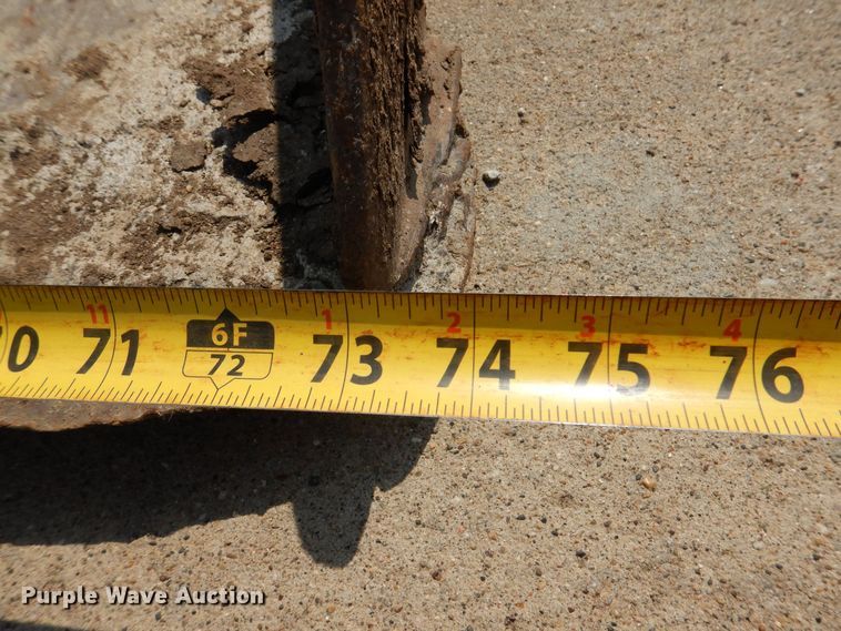 image for item JO9158 2012 Yanmar S220R  skid steer loader