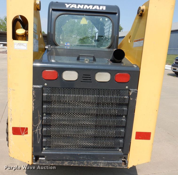 image for item JO9158 2012 Yanmar S220R  skid steer loader