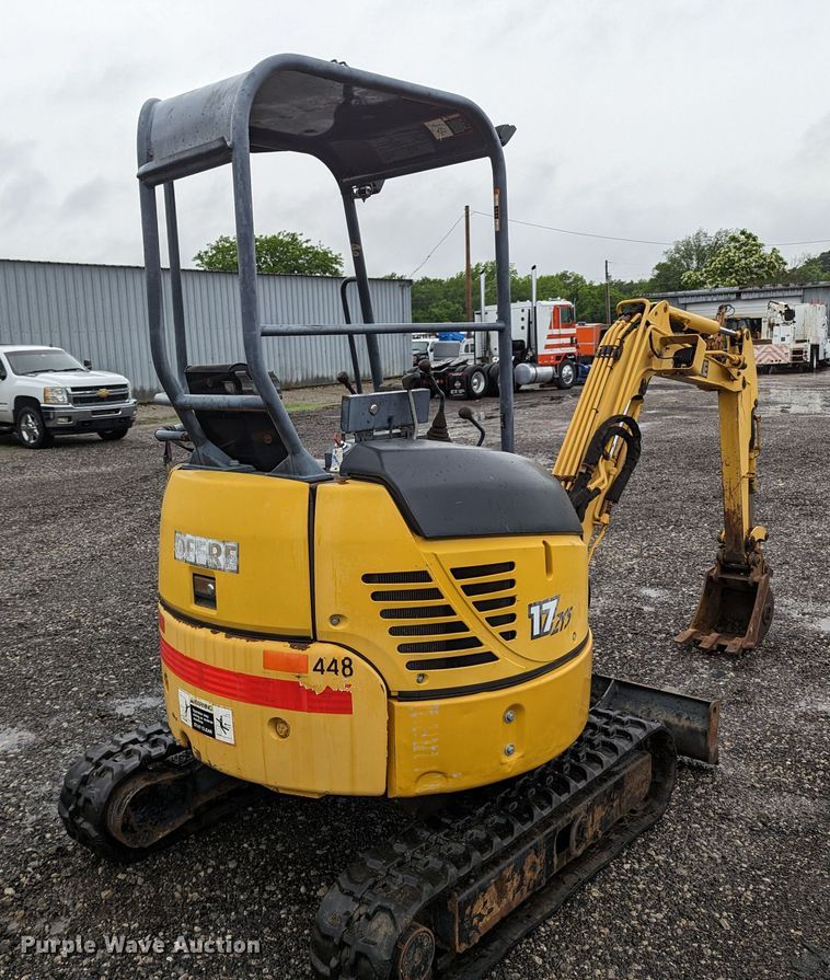 image for item KB9427 2005 John Deere 17ZTS  mini excavator