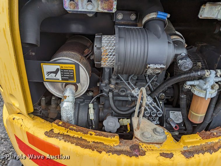 image for item KB9427 2005 John Deere 17ZTS  mini excavator