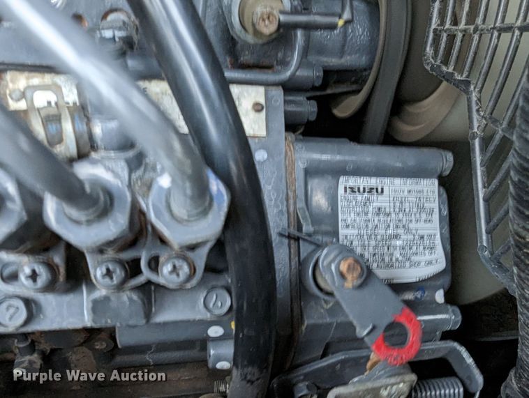 image for item KB9427 2005 John Deere 17ZTS  mini excavator