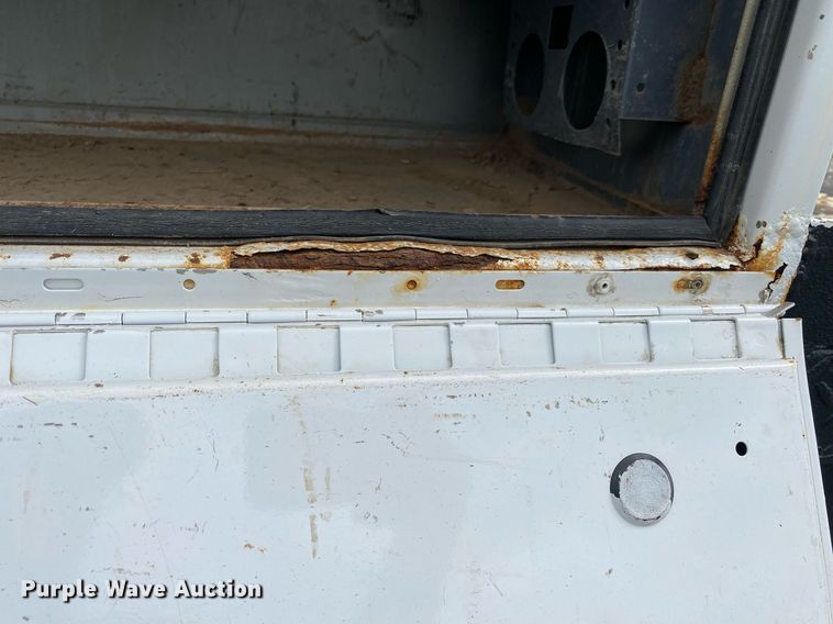 image for item KB9431 2013 International 7300 SFA  digger derrick truck