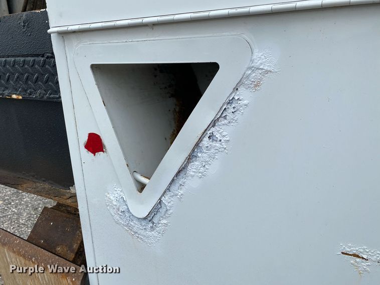 image for item KB9431 2013 International 7300 SFA  digger derrick truck