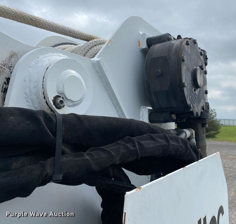 image for item KB9431 2013 International 7300 SFA  digger derrick truck