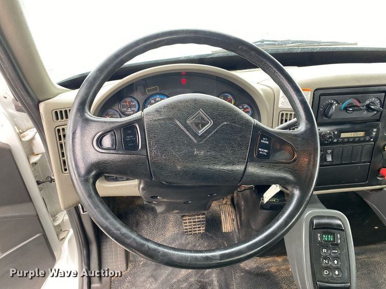 image for item KB9431 2013 International 7300 SFA  digger derrick truck