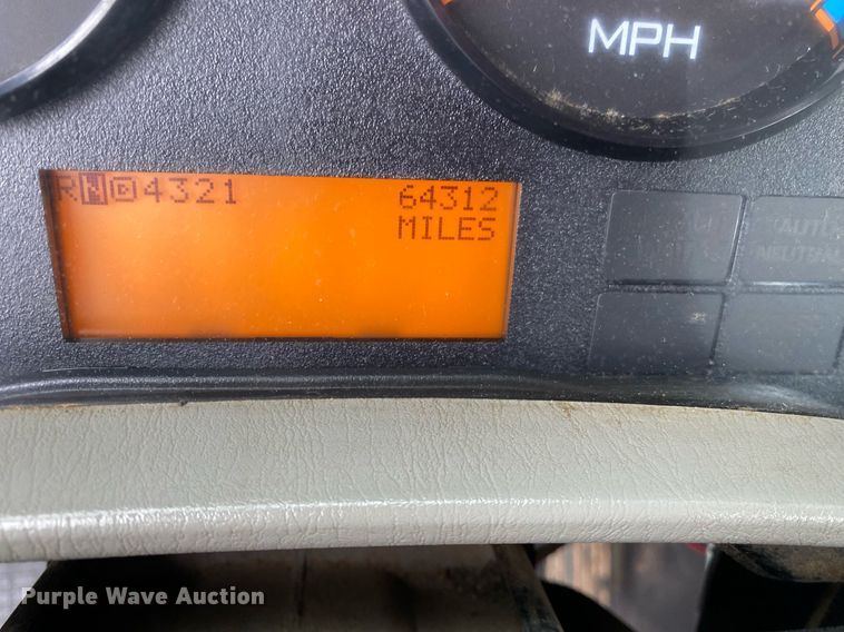 image for item KB9431 2013 International 7300 SFA  digger derrick truck