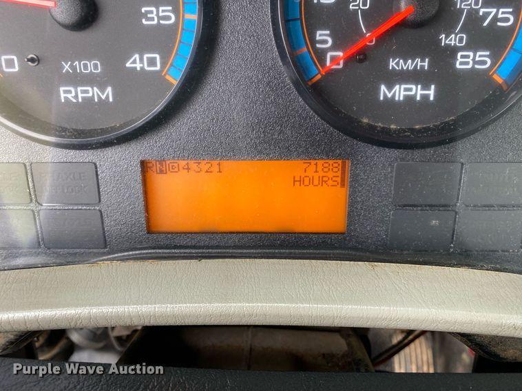 image for item KB9431 2013 International 7300 SFA  digger derrick truck