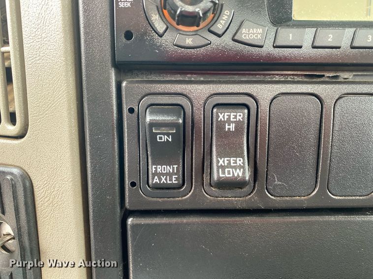 image for item KB9431 2013 International 7300 SFA  digger derrick truck