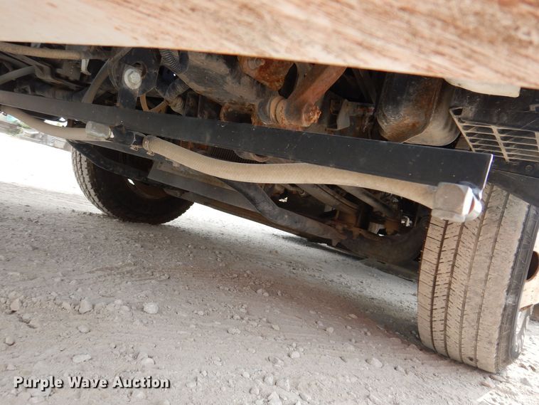 image for item KN9965 2016 Isuzu NPR  street sweeper truck