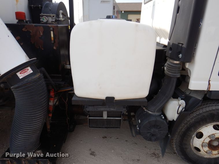 image for item KN9965 2016 Isuzu NPR  street sweeper truck