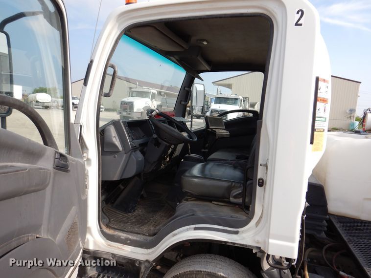 image for item KN9965 2016 Isuzu NPR  street sweeper truck