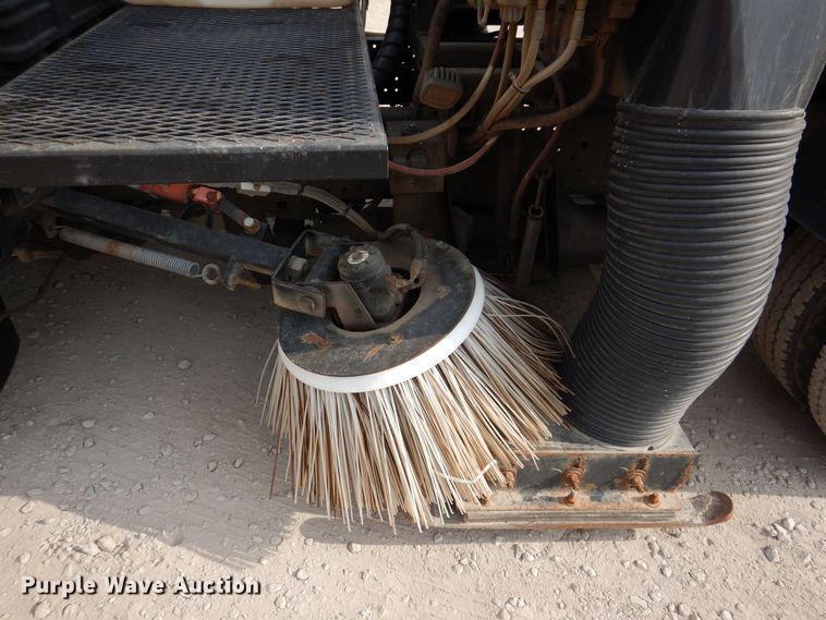 image for item KN9965 2016 Isuzu NPR  street sweeper truck