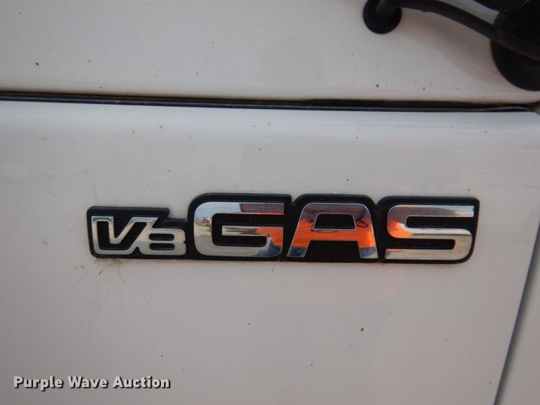 image for item KN9965 2016 Isuzu NPR  street sweeper truck