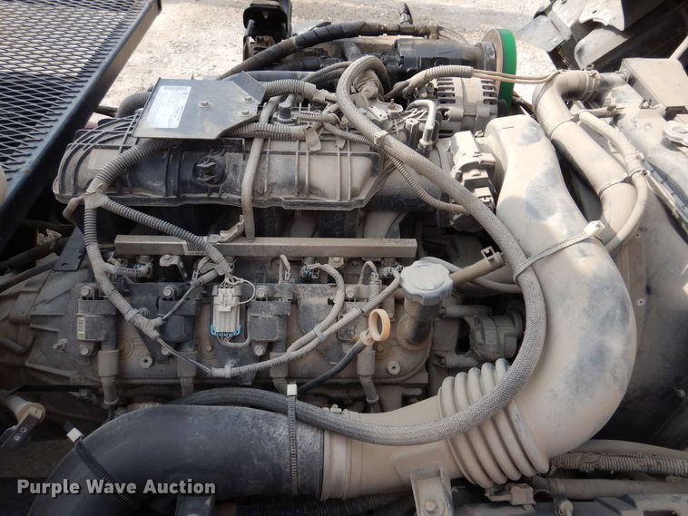 image for item KN9965 2016 Isuzu NPR  street sweeper truck