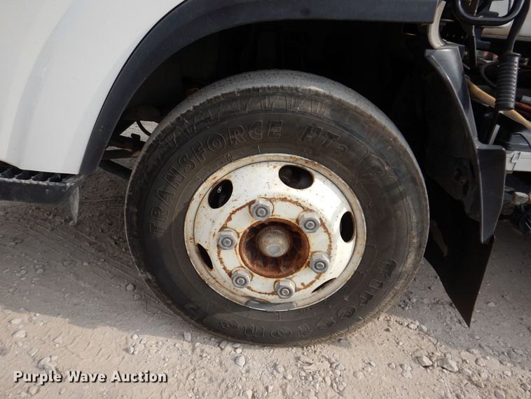 image for item KN9965 2016 Isuzu NPR  street sweeper truck