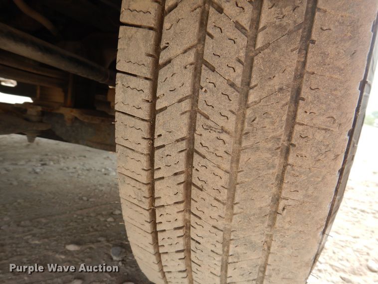 image for item KN9965 2016 Isuzu NPR  street sweeper truck