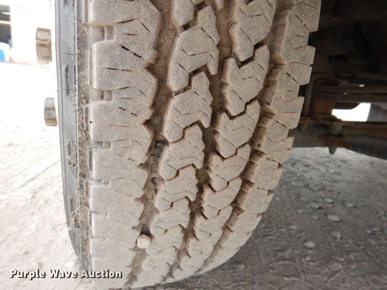 image for item KN9965 2016 Isuzu NPR  street sweeper truck