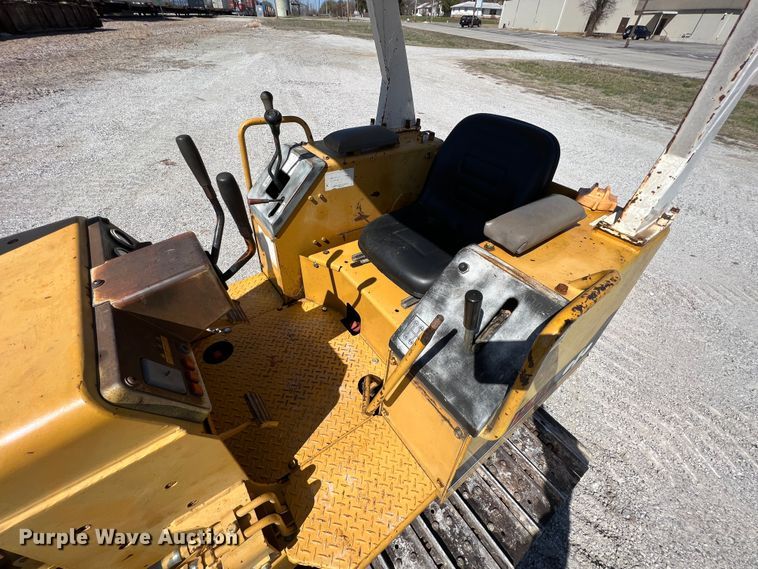 image for item KR9466 Komatsu D20A6  dozer