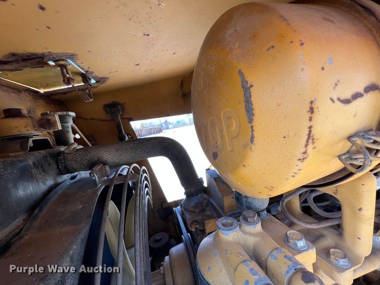 image for item KR9466 Komatsu D20A6  dozer