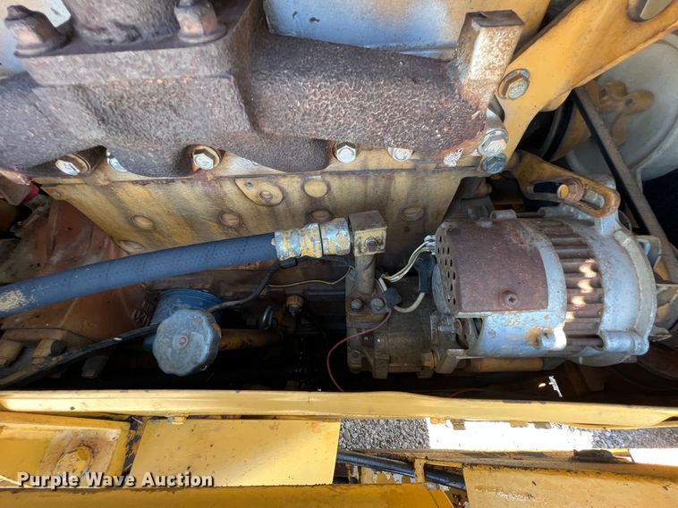 image for item KR9466 Komatsu D20A6  dozer