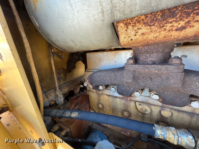 image for item KR9466 Komatsu D20A6  dozer