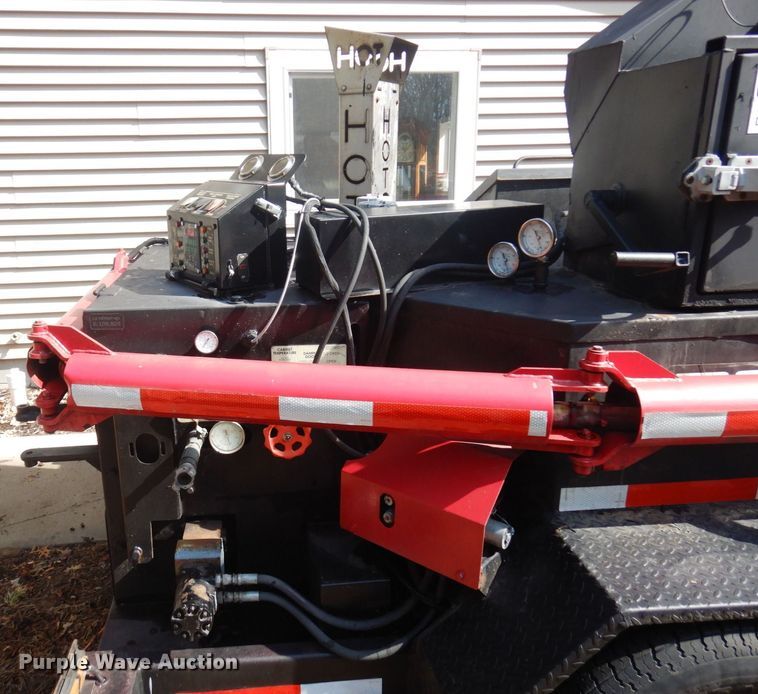 image for item KU9986 2009 Cimline Metro 275  melter applicator