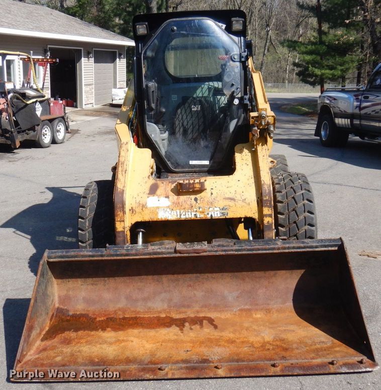 image for item KU9989 2012 Caterpillar 262C  skid steer loader