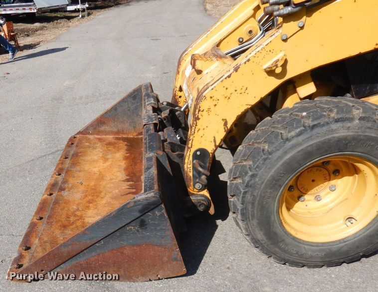 image for item KU9989 2012 Caterpillar 262C  skid steer loader