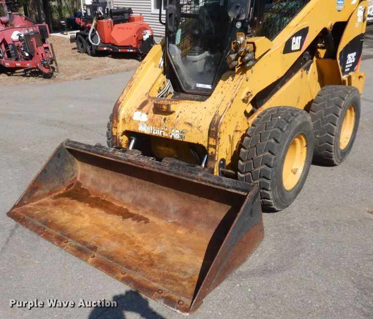 image for item KU9989 2012 Caterpillar 262C  skid steer loader