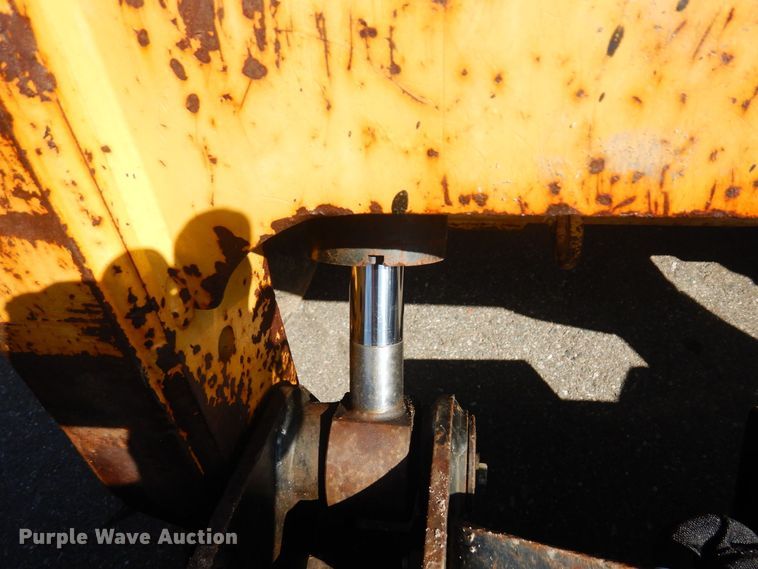 image for item KU9989 2012 Caterpillar 262C  skid steer loader