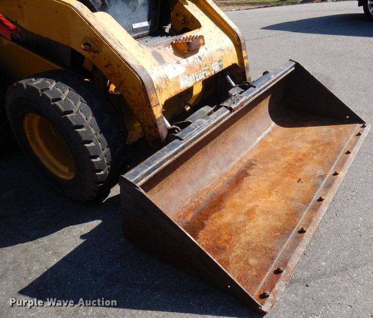 image for item KU9989 2012 Caterpillar 262C  skid steer loader