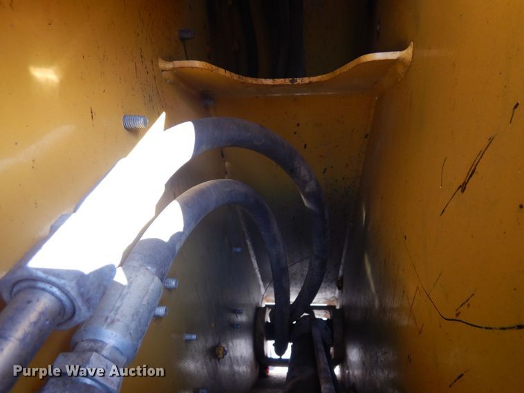 image for item KU9989 2012 Caterpillar 262C  skid steer loader