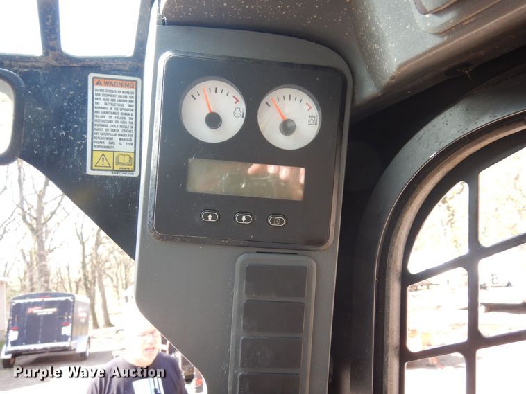 image for item KU9989 2012 Caterpillar 262C  skid steer loader