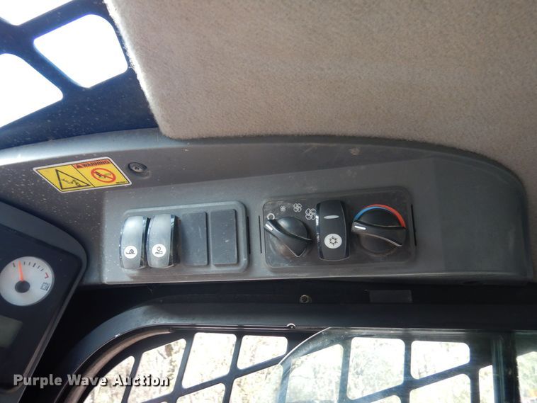 image for item KU9989 2012 Caterpillar 262C  skid steer loader