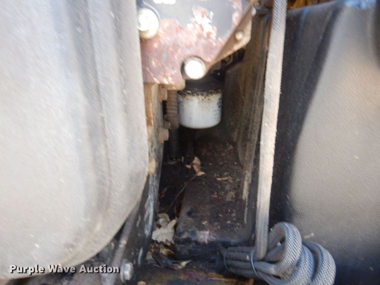 image for item KU9989 2012 Caterpillar 262C  skid steer loader