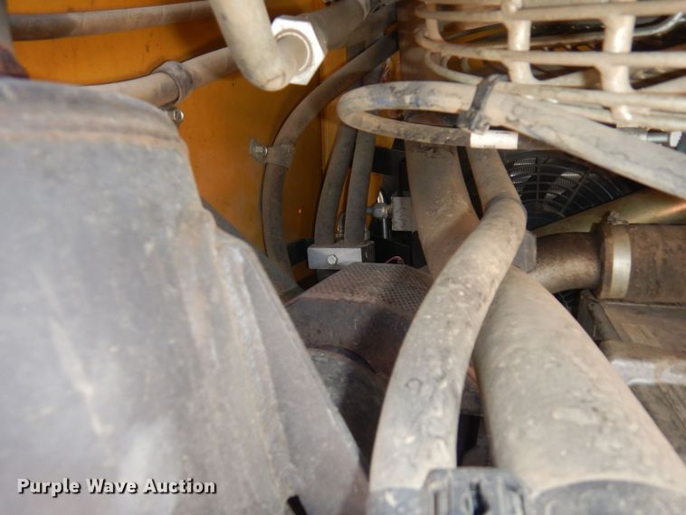 image for item KU9989 2012 Caterpillar 262C  skid steer loader