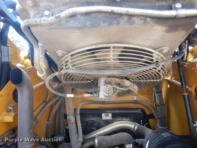 image for item KU9989 2012 Caterpillar 262C  skid steer loader