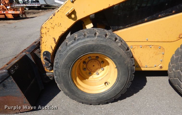 image for item KU9989 2012 Caterpillar 262C  skid steer loader