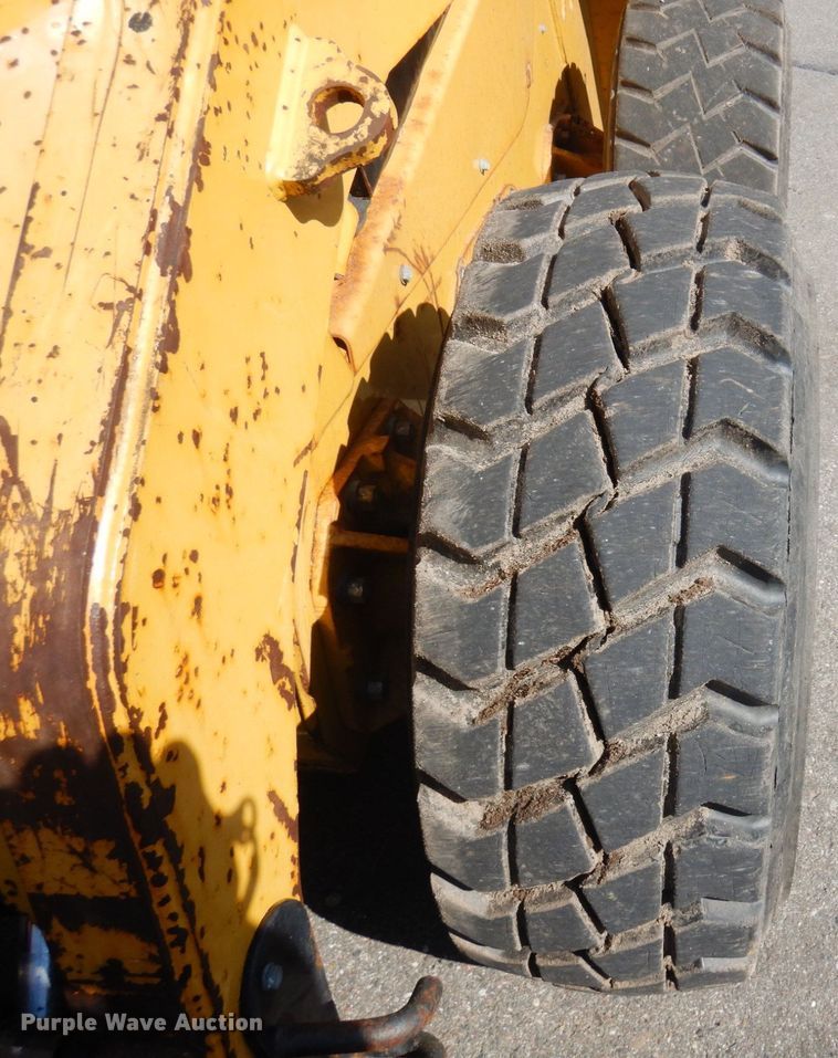 image for item KU9989 2012 Caterpillar 262C  skid steer loader