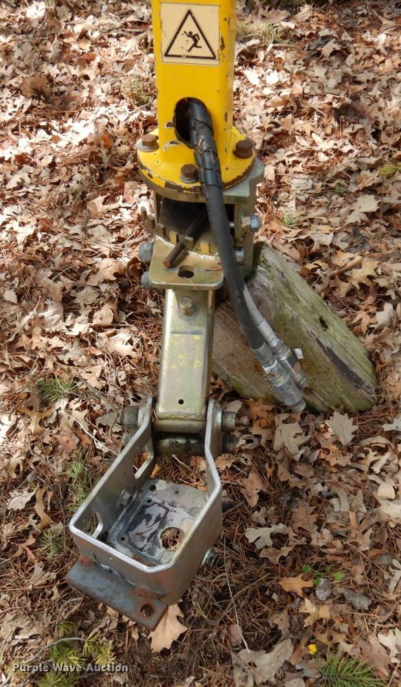 image for item KU9999 US Ditcher  guardrail mower