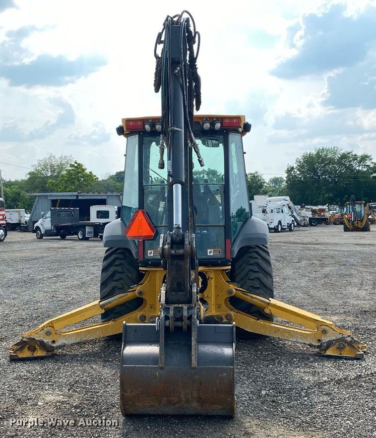 image for item KW9258 2018 John Deere 310SL  backhoe