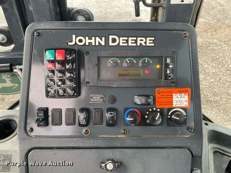 image for item KW9258 2018 John Deere 310SL  backhoe